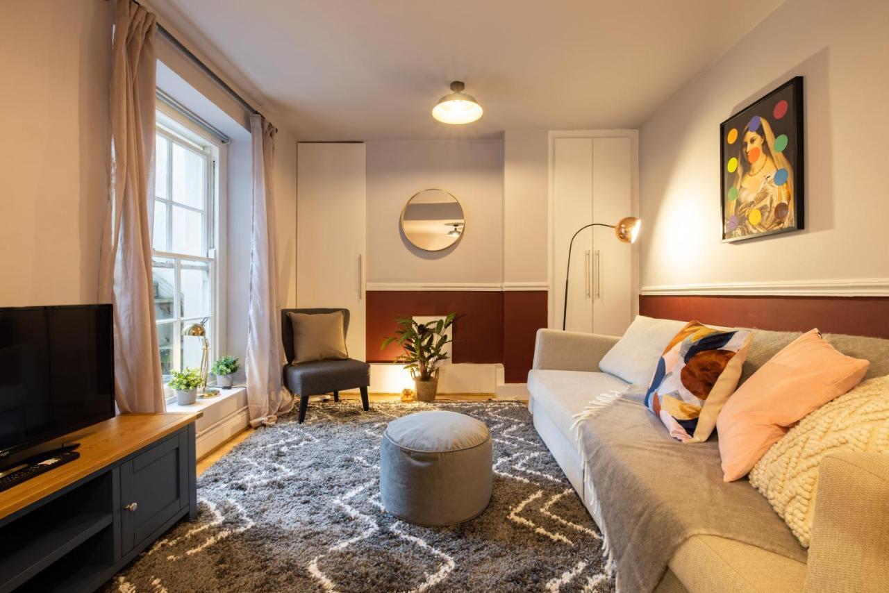 Апартаменты Mornington Crescent Лондон Экстерьер фото